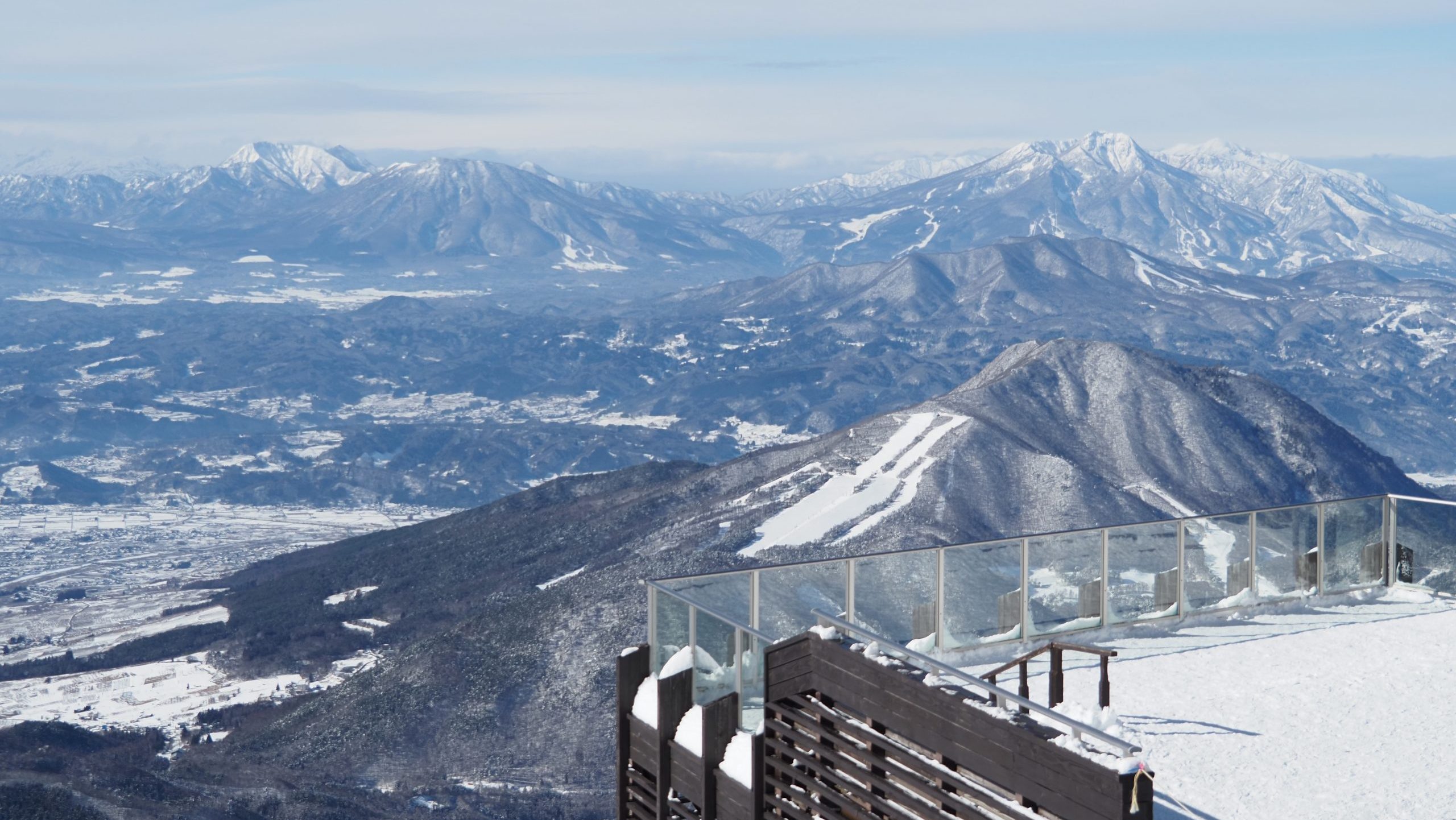 北アルプスと雪景色が広がるSORA terrace 